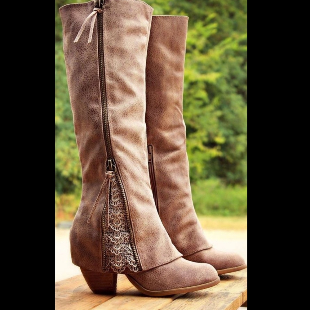 Muk Luks brown lace tall leather country b…